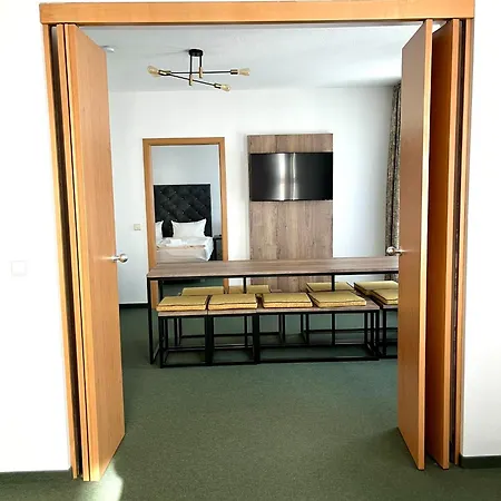 Grosses Familienapartment Mit Blick Zur Frauenkirche Dresden Room photo